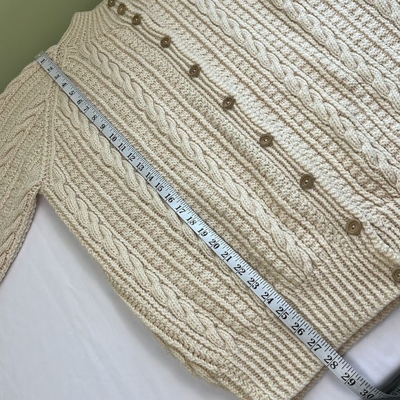 Hand Knit Chunky Sweater Cable Knit Wool Grandma Fisherman Cardigan Cream - Picture 10 of 11